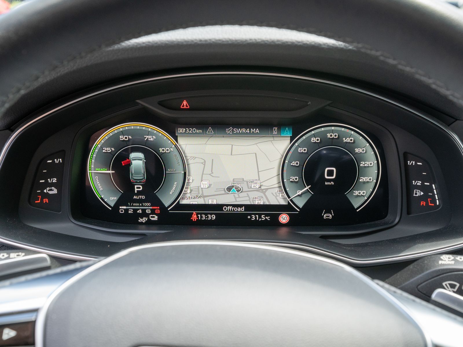 Fahrzeugabbildung Audi A6 Avant S line 55TFSI e quattro NAVI MATRIX RFK