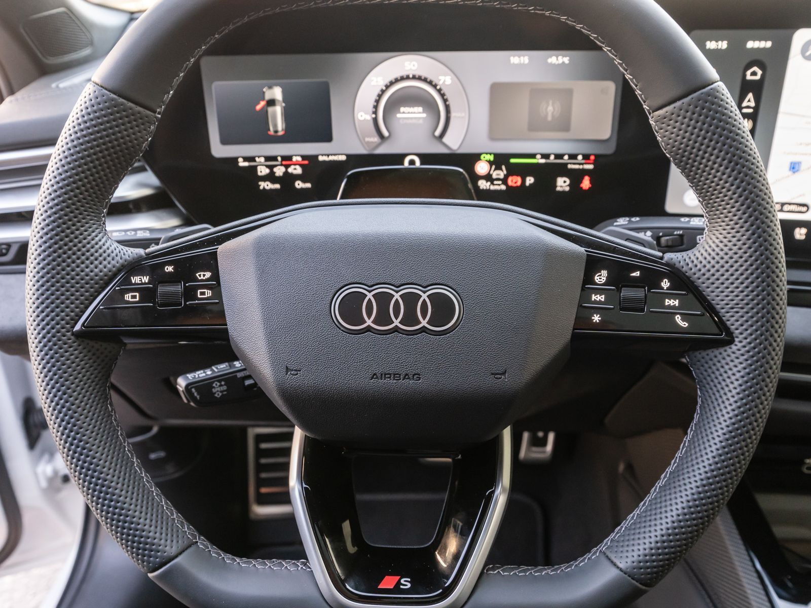 Fahrzeugabbildung Audi A5 Avant e-hybrid S line edition qua 360 B&O AHK