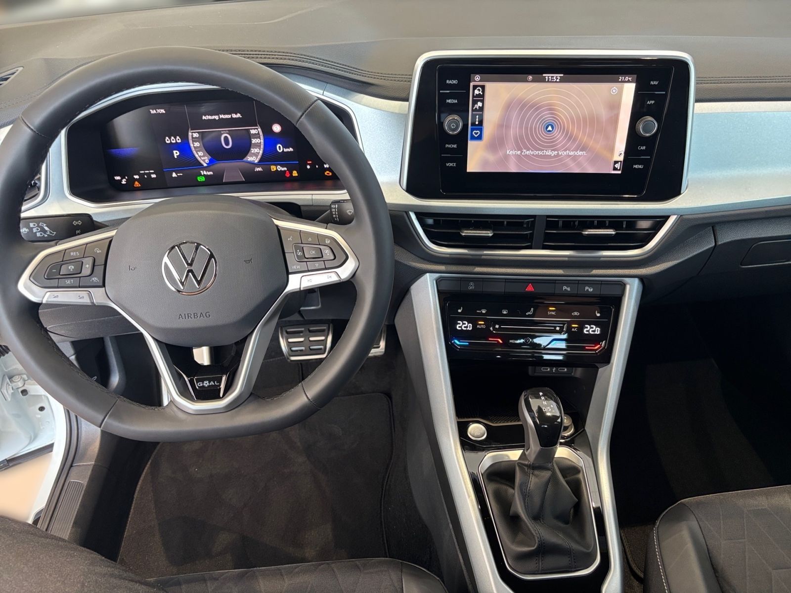 Fahrzeugabbildung Volkswagen T-Roc GOAL 2.0 TDI DSG LED AHK Fahrschulwagen