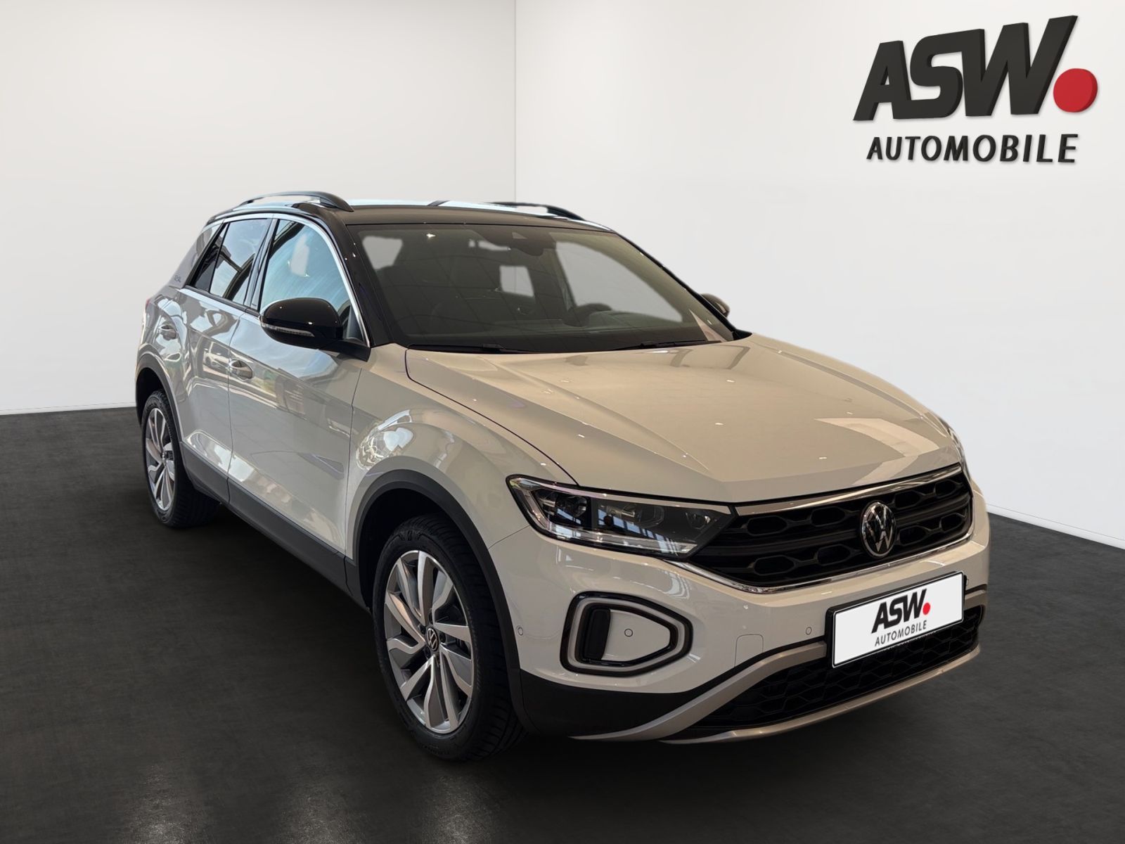 Fahrzeugabbildung Volkswagen T-Roc GOAL 2.0 TDI DSG LED AHK Fahrschulwagen