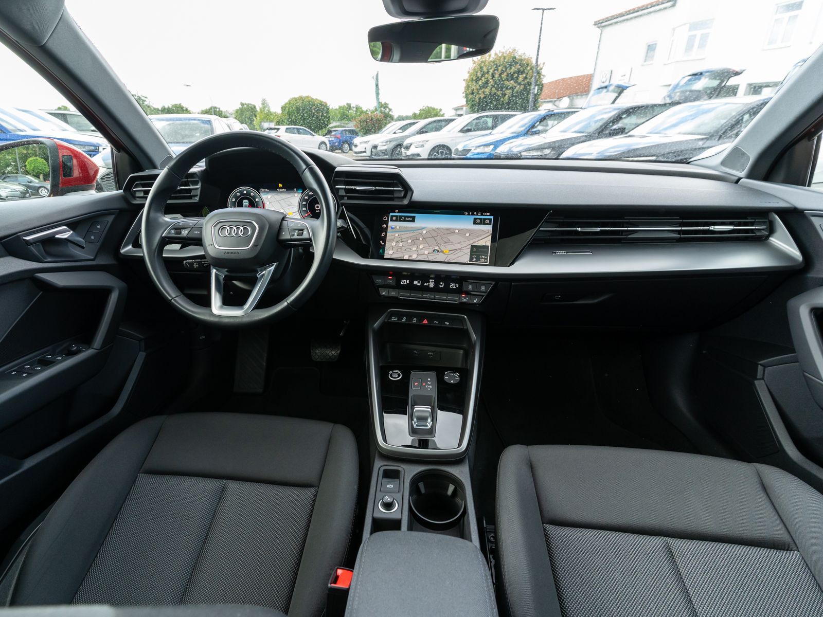 Fahrzeugabbildung Audi A3 Sportback advanced 35TFSI NAVI LED RFK SHZ