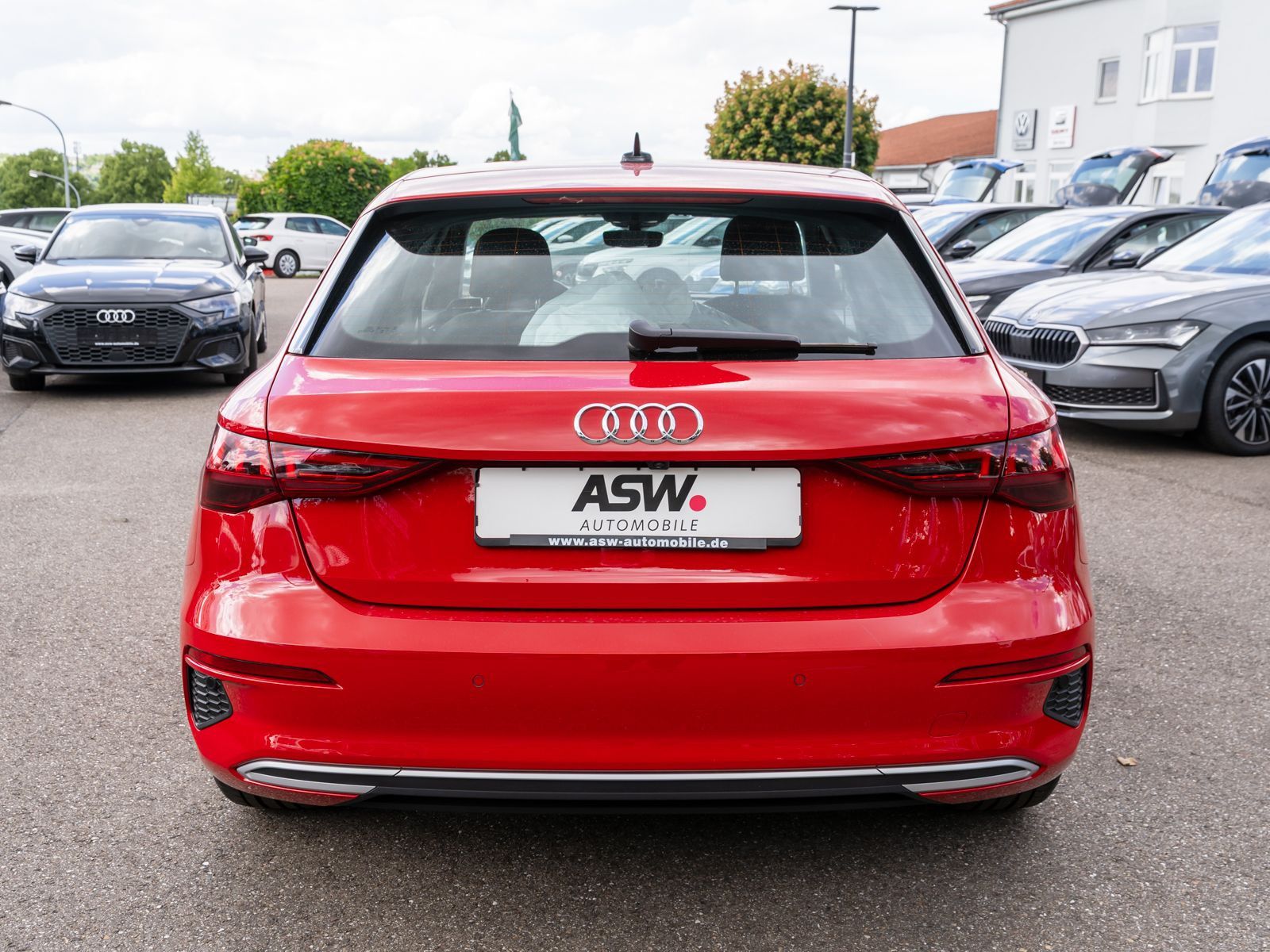 Fahrzeugabbildung Audi A3 Sportback advanced 35TFSI NAVI LED RFK SHZ