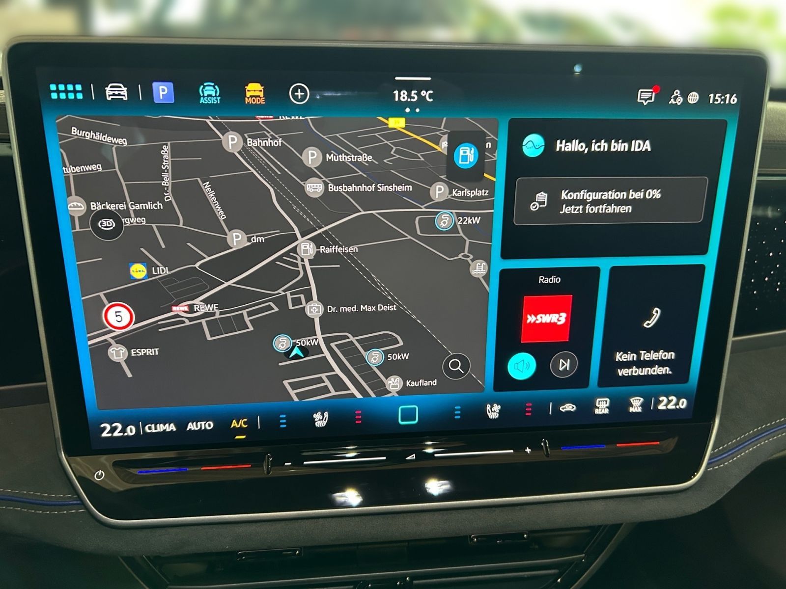 Fahrzeugabbildung Volkswagen Passat R-Line 2.0 TDI 4M DSG ACC AHK PANO Standh