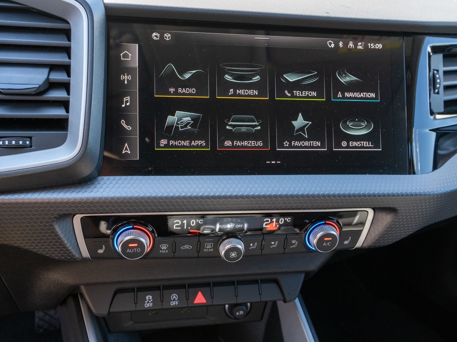 Fahrzeugabbildung Audi A1 Sportback advanced 30TFSI CarPlay PDC SHZ GRA