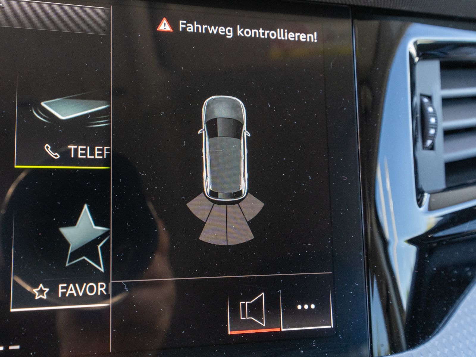 Fahrzeugabbildung Audi A1 Sportback advanced 30TFSI CarPlay PDC SHZ GRA