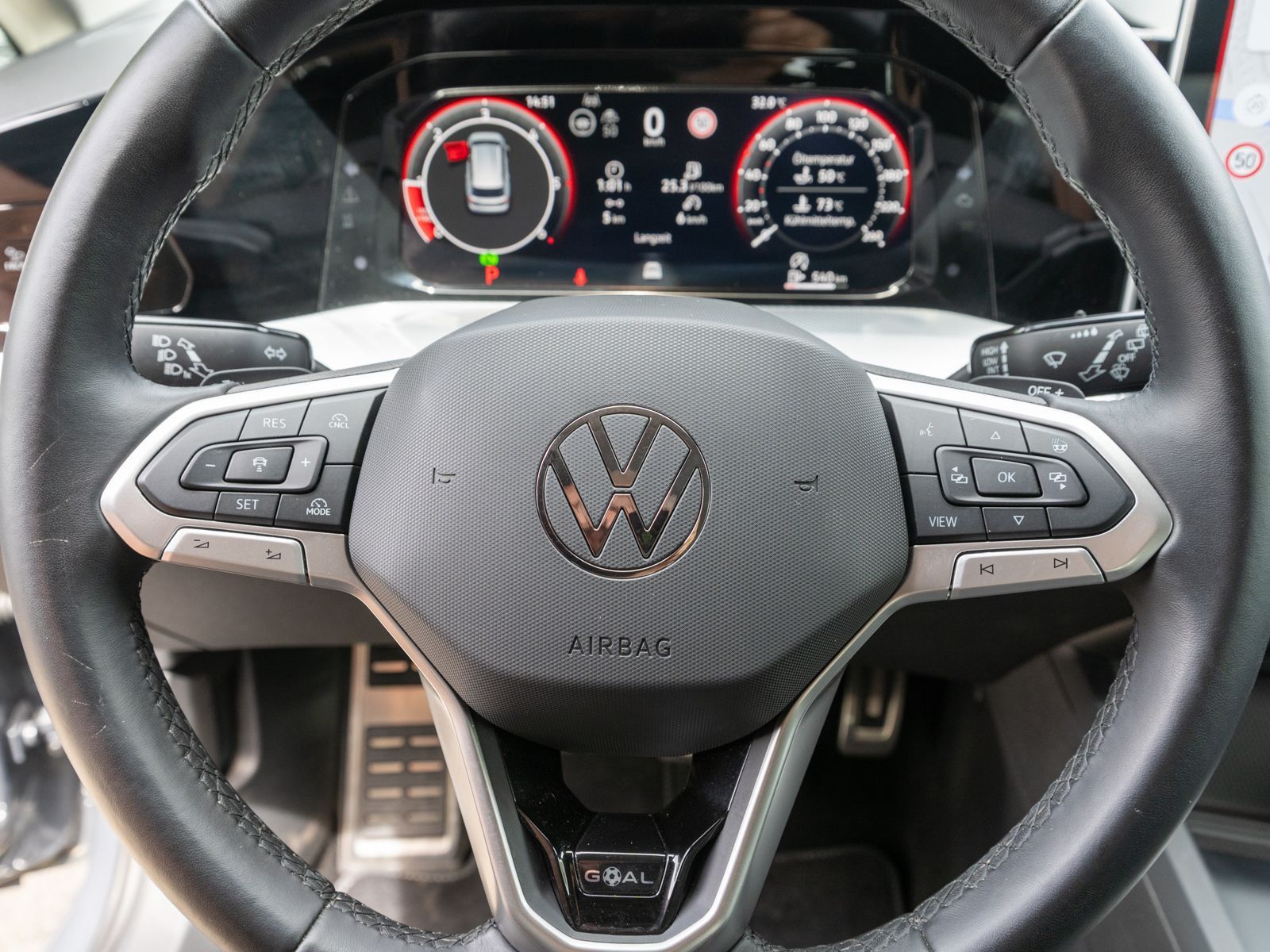 Fahrzeugabbildung Volkswagen Golf Variant Goal 2.0 TDI DSG LED Navi 360° AHK