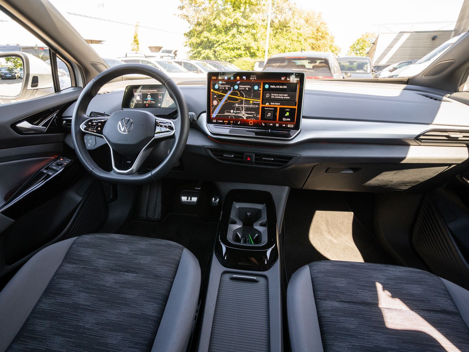 Fahrzeugabbildung Volkswagen ID.4 Pro 4Motion LED Navi WäPu RFK ACC Stdhz AHK