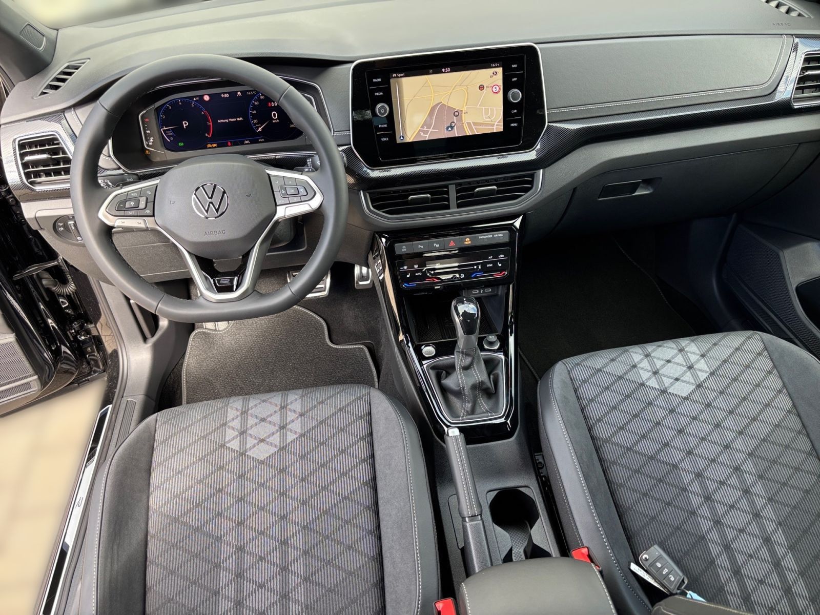 Fahrzeugabbildung Volkswagen T-Cross R-Line 1.0 l TSI 85 kW (116 PS) 7-Gang-D