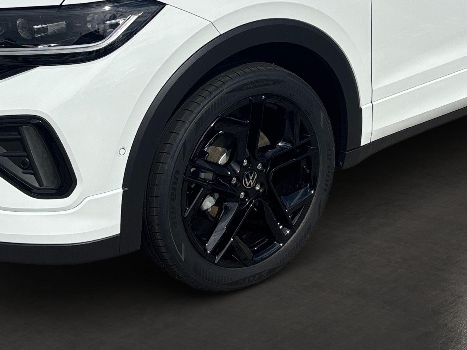 Fahrzeugabbildung Volkswagen T-Cross R-Line 1.0 l TSI 85 kW (116 PS) 7-Gang-D