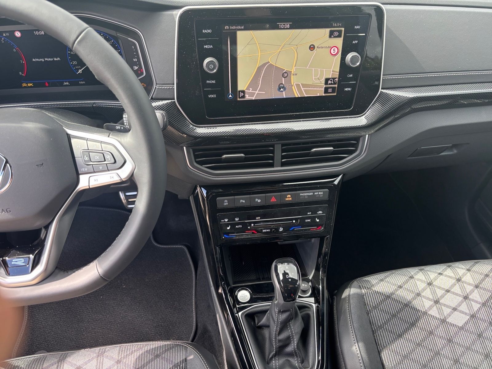 Fahrzeugabbildung Volkswagen T-Cross R-Line 1.0 l TSI 85 kW (116 PS) 7-Gang-D