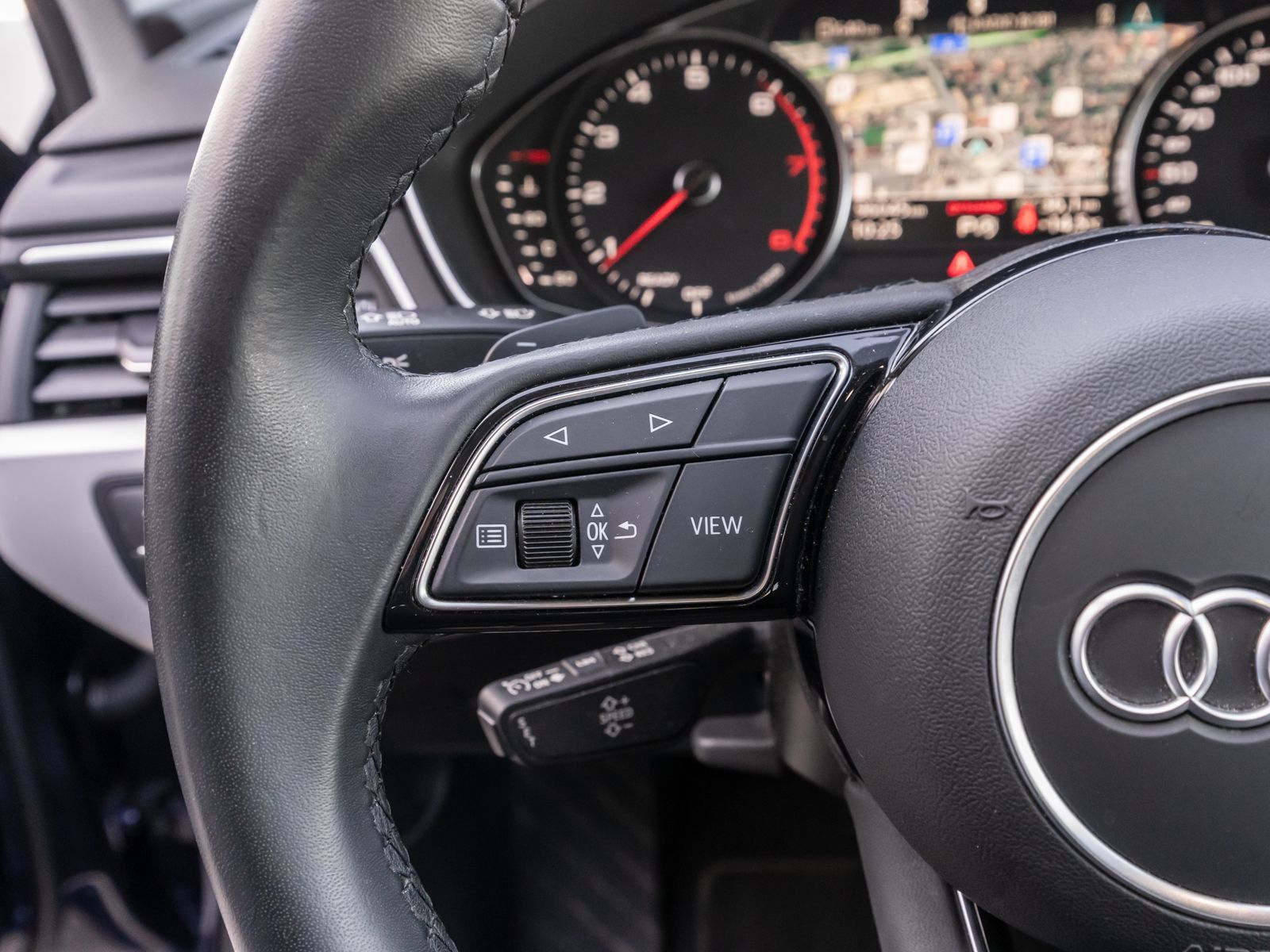 Fahrzeugabbildung Audi A4 Avant advanced 40TFSI quat Stron LED Navi PDC