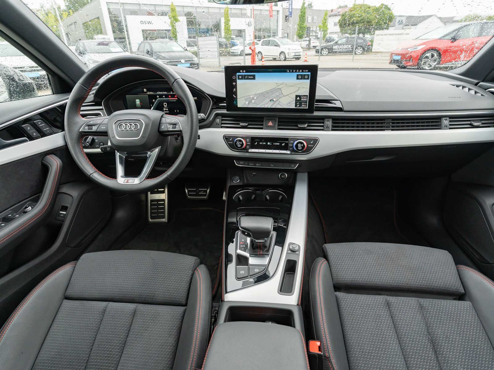 Fahrzeugabbildung Audi A4 Avant S line 40TDI NAVI MATRIX PANO RFK VC