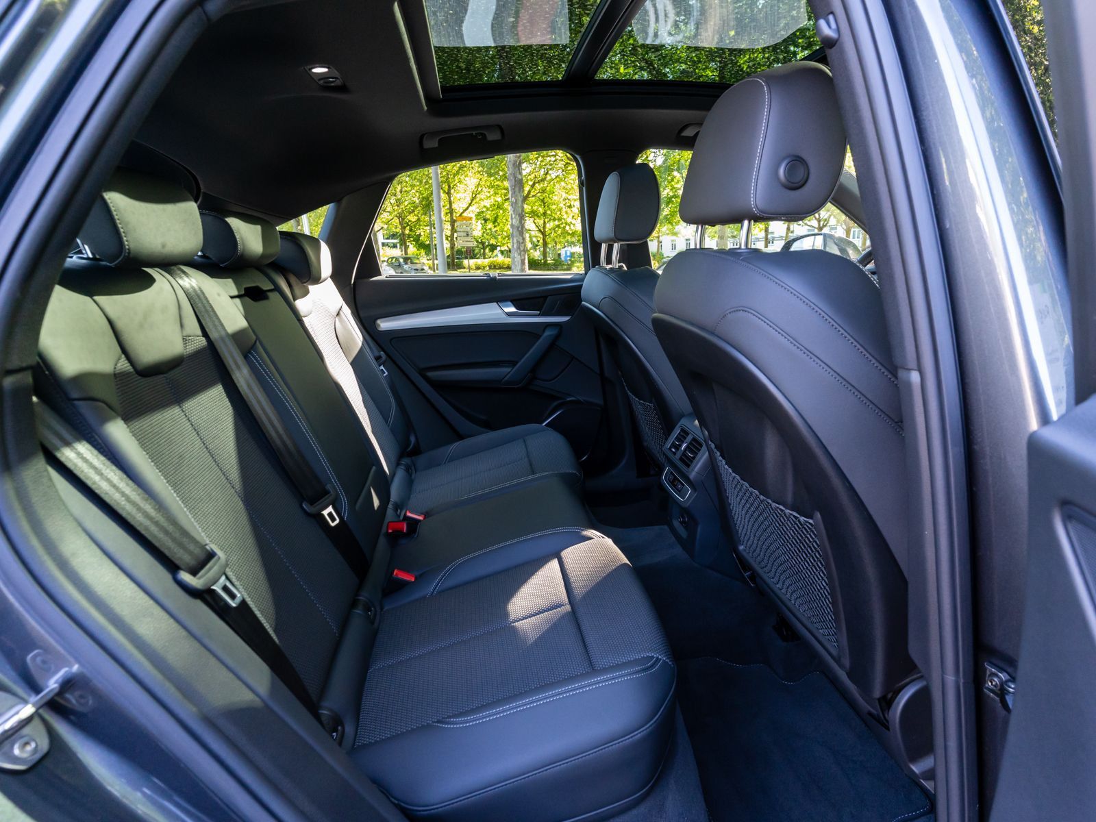 Fahrzeugabbildung Audi Q5 Sportback S line 40TFSI quattro NAVI MATRIX V
