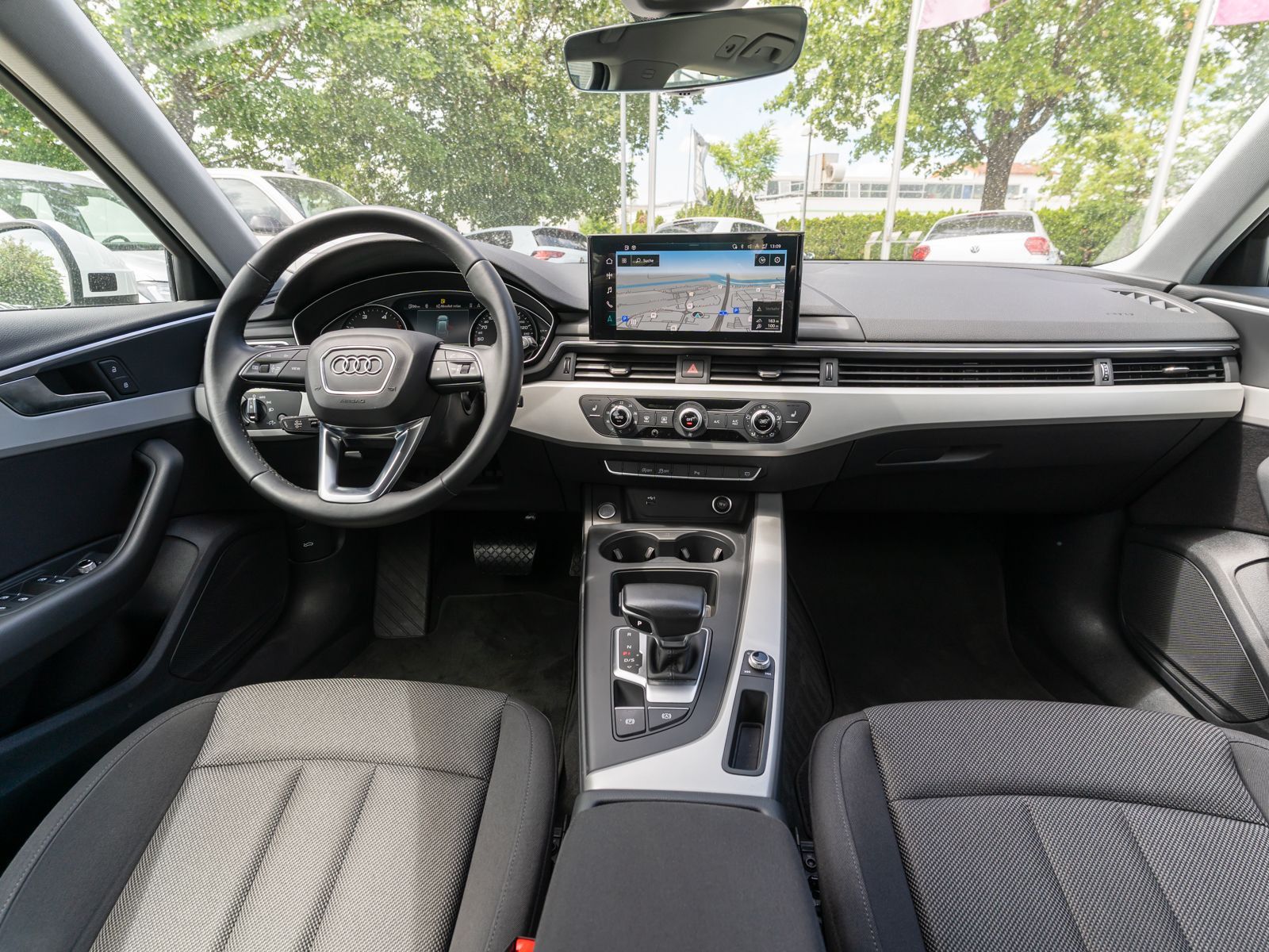 Fahrzeugabbildung Audi A4 Avant advanced 35 TDI Stronic Matrix Navi AHK