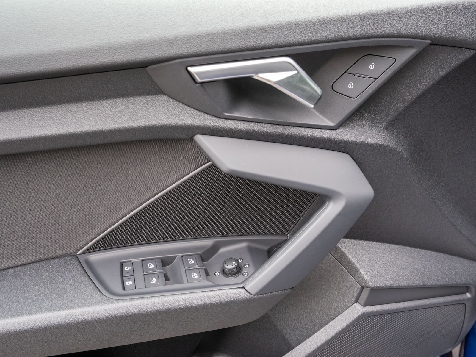 Fahrzeugabbildung Audi A3 Sportback S line 40TDI quattro NAVI LED AHK V