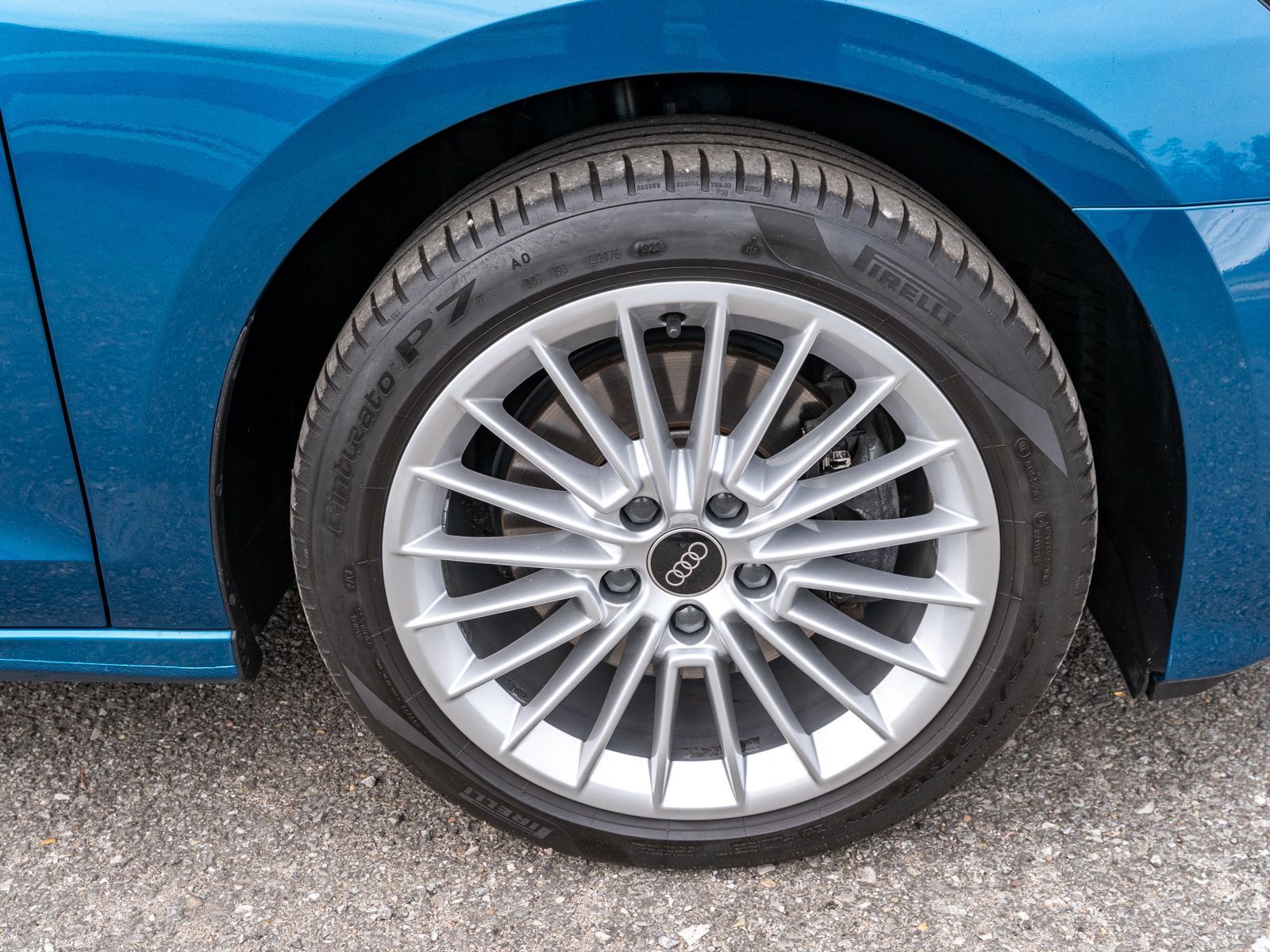 Fahrzeugabbildung Audi A3 Sportback advanced 40TFSI quattr NAVI LED AHK