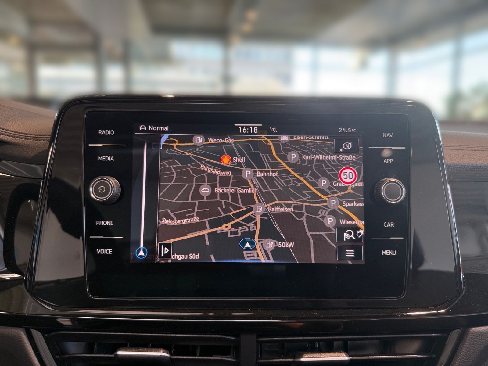 Fahrzeugabbildung Volkswagen T-Roc Cabrio R-Line 1.5 TSI DSG AHK LED-Matrix