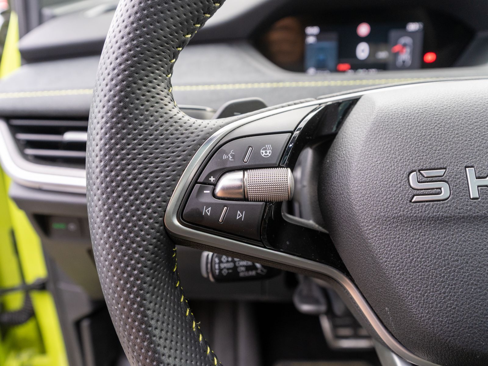 Fahrzeugabbildung SKODA Enyaq RS MATRIX Navi 360° ACC PANO HUD Wäpu AHK