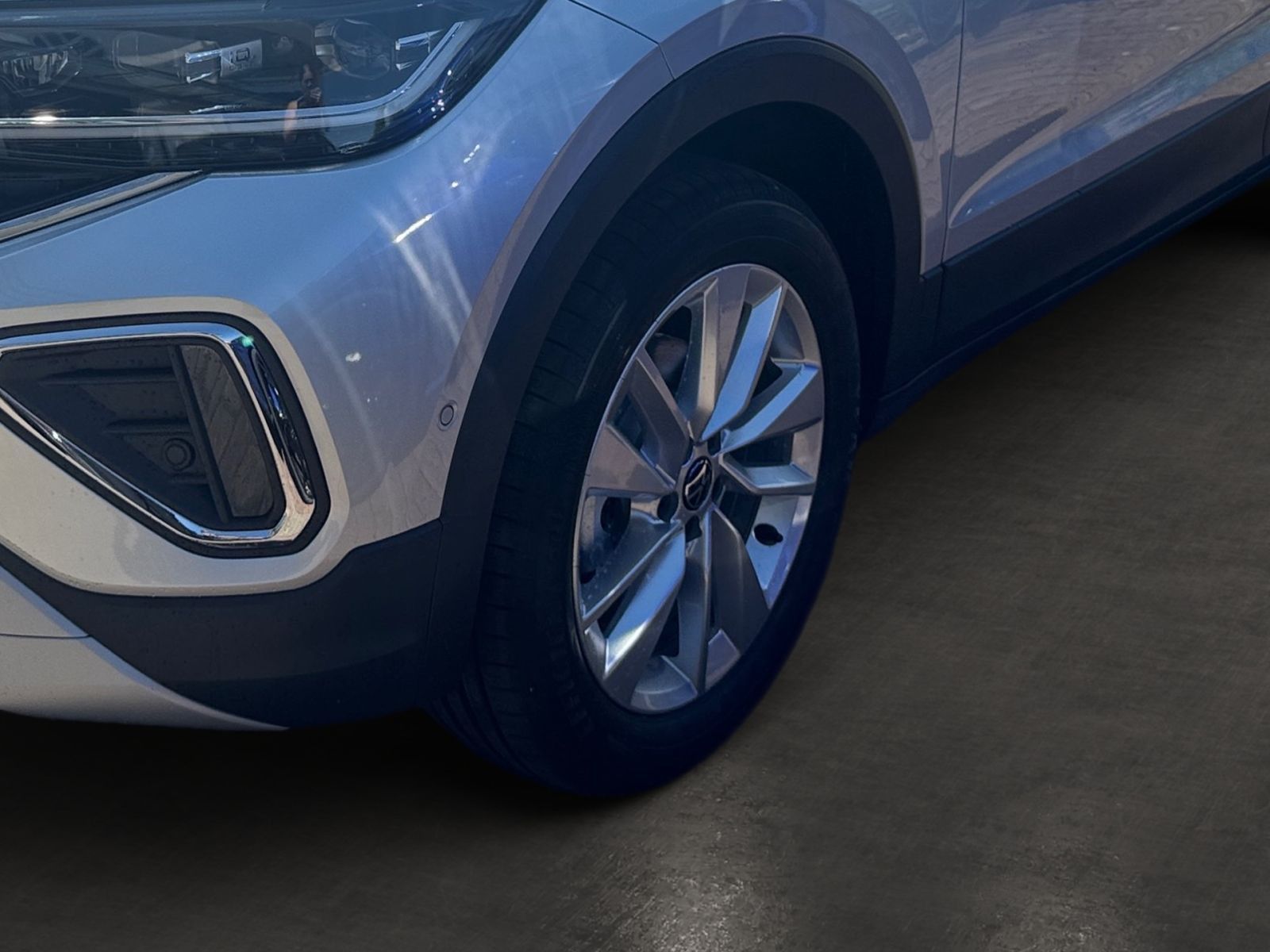 Fahrzeugabbildung Volkswagen T-Cross ENERGY 1.0 TSI DSG AHK Rückfahr-Kamera
