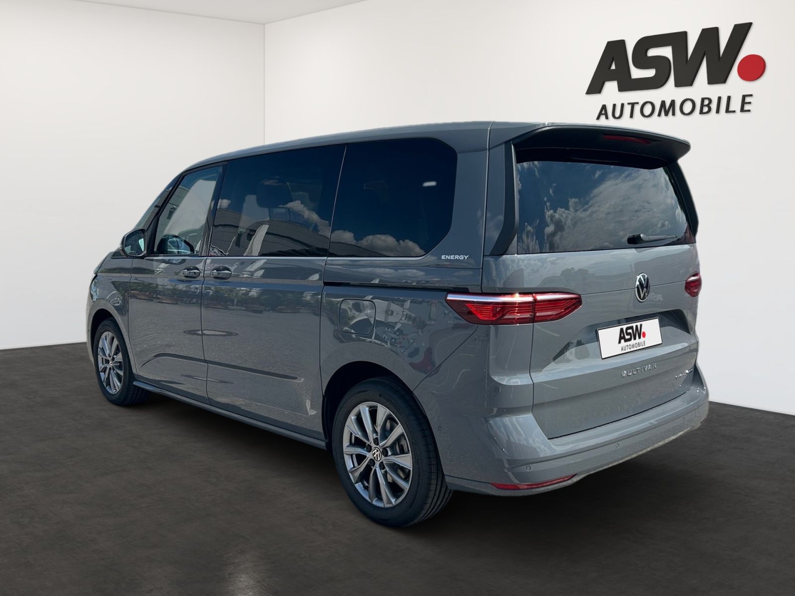 Fahrzeugabbildung Volkswagen Multivan ENERGY 1.5 eHybrid 4MOT. AHK LED-Matrix