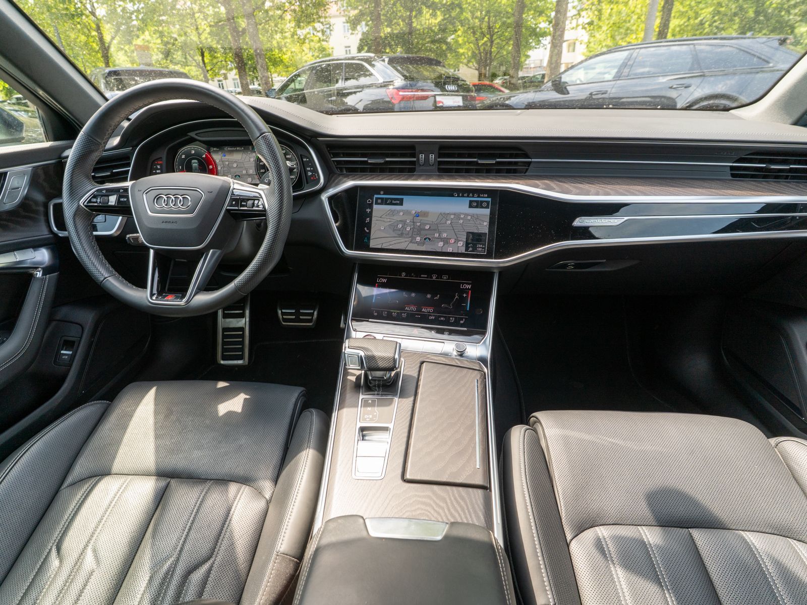 Fahrzeugabbildung Audi S6 Avant 3.0TDI quattro tiptronic PANO LEDER B&O