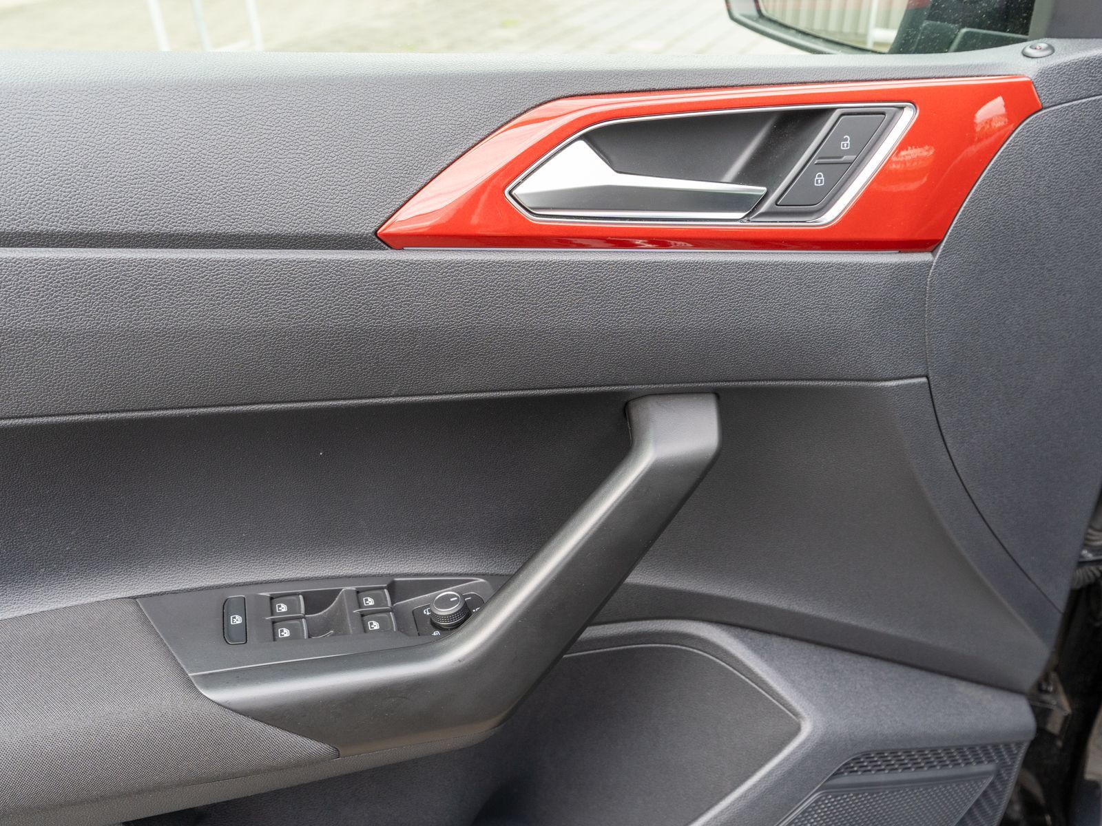 Fahrzeugabbildung Volkswagen Polo GTI 2.0 TSI DSG MATRIX Navi KLIMA SHZ RFK