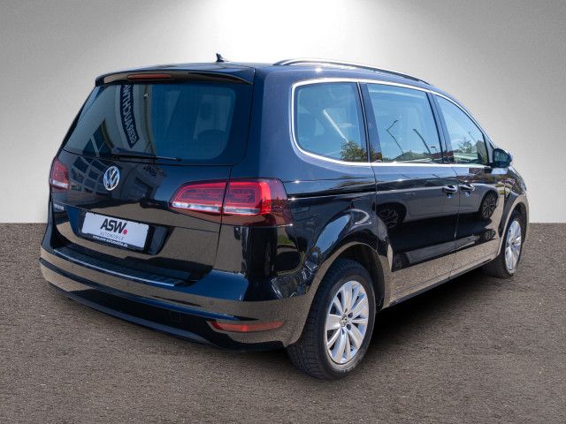 Fahrzeugabbildung Volkswagen Sharan Comfortline 1.4 TSI DSG Navi PDC AHK 7-S
