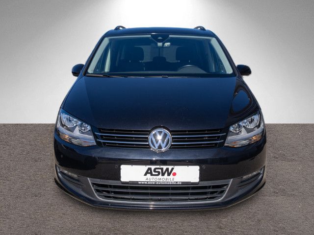 Fahrzeugabbildung Volkswagen Sharan Comfortline 1.4 TSI DSG Navi PDC AHK 7-S