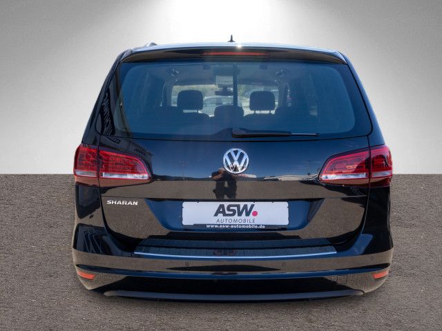 Fahrzeugabbildung Volkswagen Sharan Comfortline 1.4 TSI DSG Navi PDC AHK 7-S