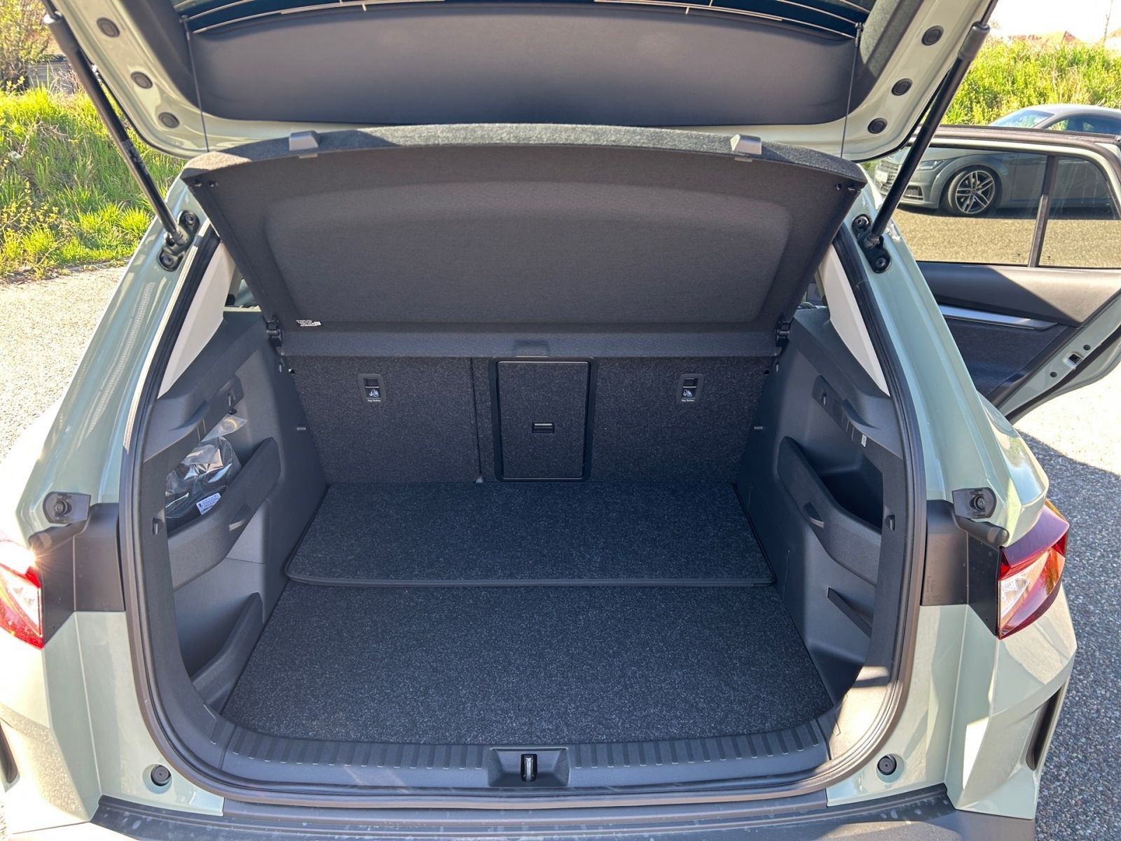 Fahrzeugabbildung SKODA Elroq 60 204PS ACC Kamera PDC KESSY NAVI SHZ