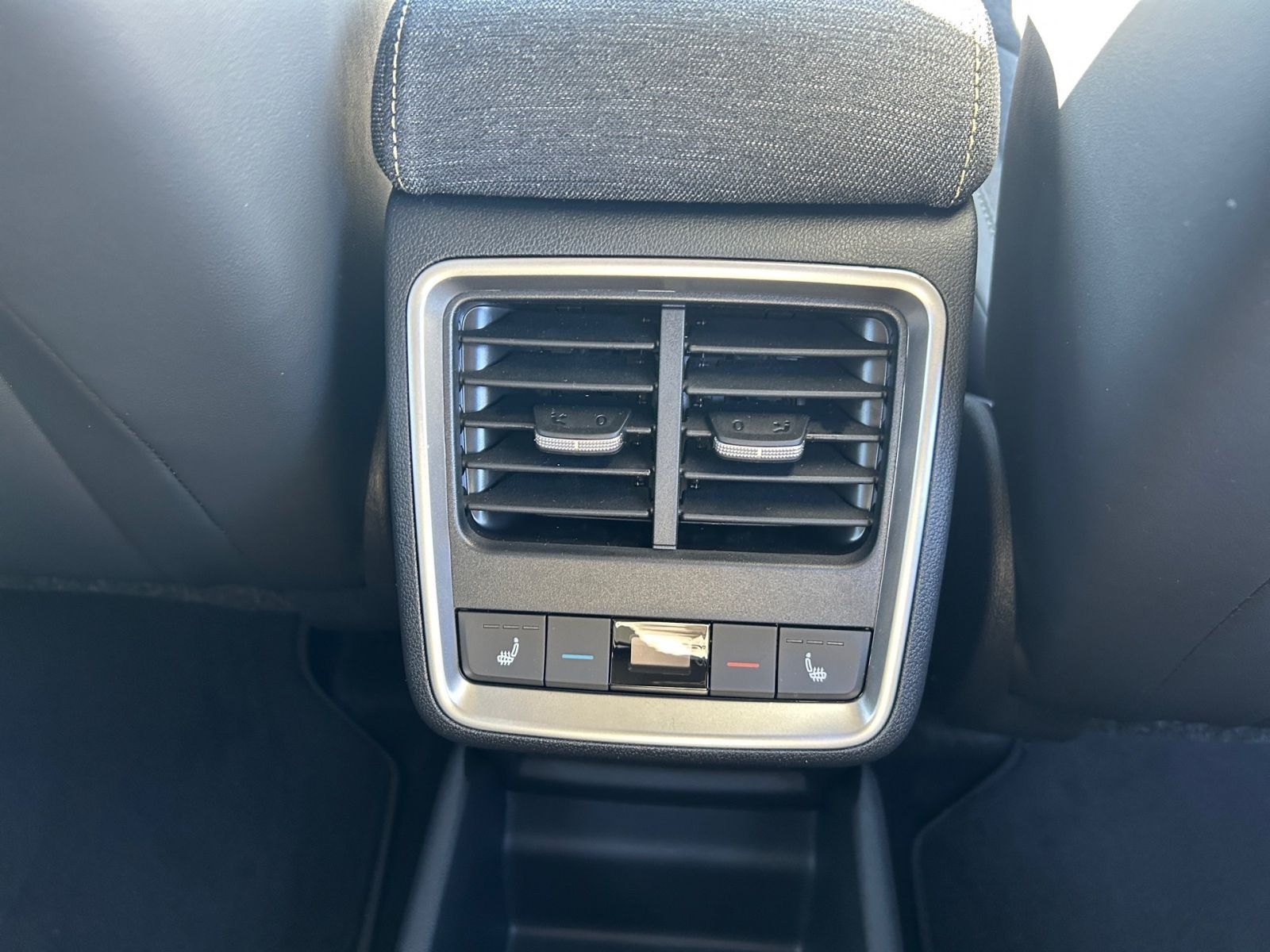 Fahrzeugabbildung SKODA Elroq 60 204PS ACC Kamera PDC KESSY NAVI SHZ