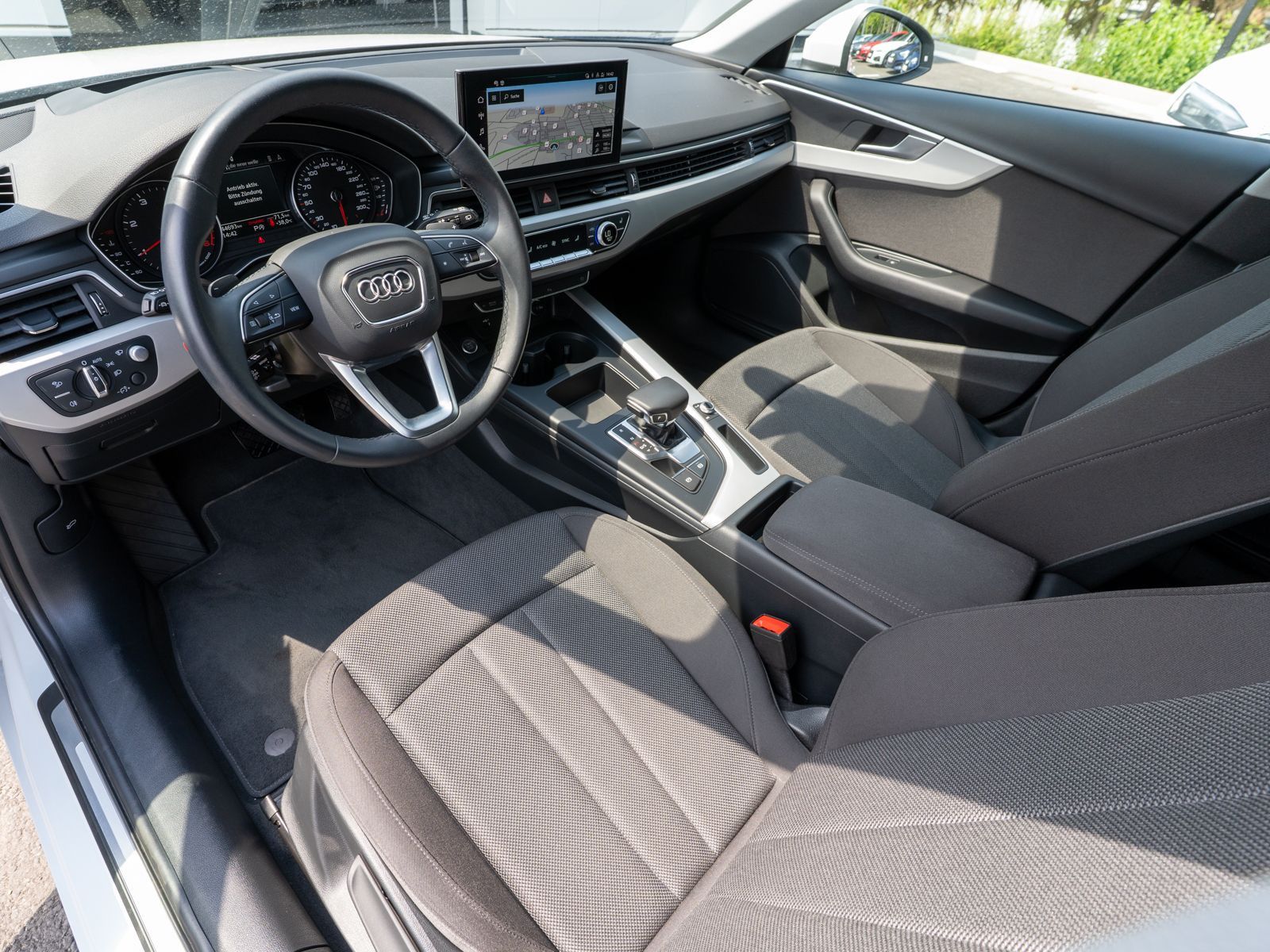 Fahrzeugabbildung Audi A4 Avant 40TDI Stronic LED Navi RFK ACC SHZ AHK