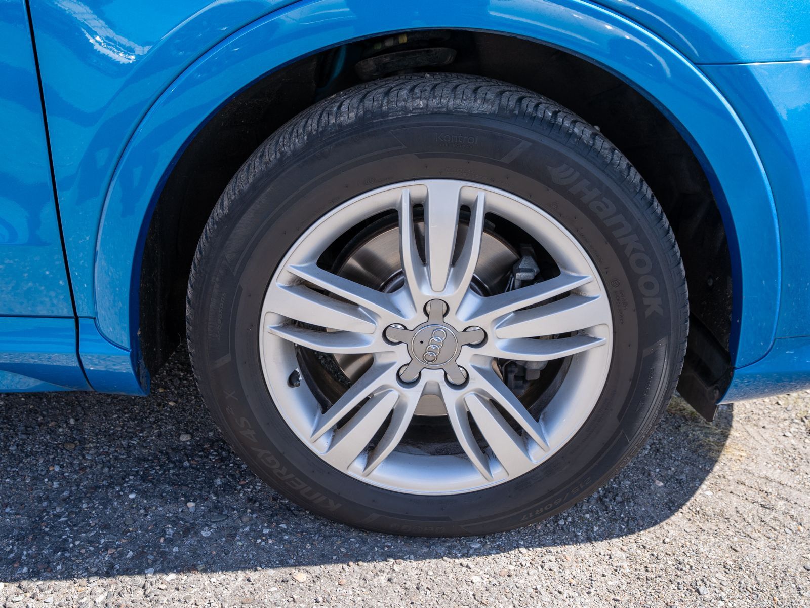 Fahrzeugabbildung Audi Q3 S line 1.4 TFSI cod NAVI LED PDC GRA SHZ