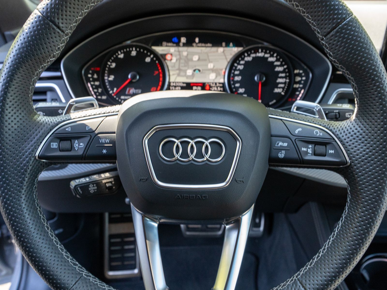 Fahrzeugabbildung Audi RS 4 Avant 2.9TFSI tiptron MATRIX ACC HUD RS-AGA