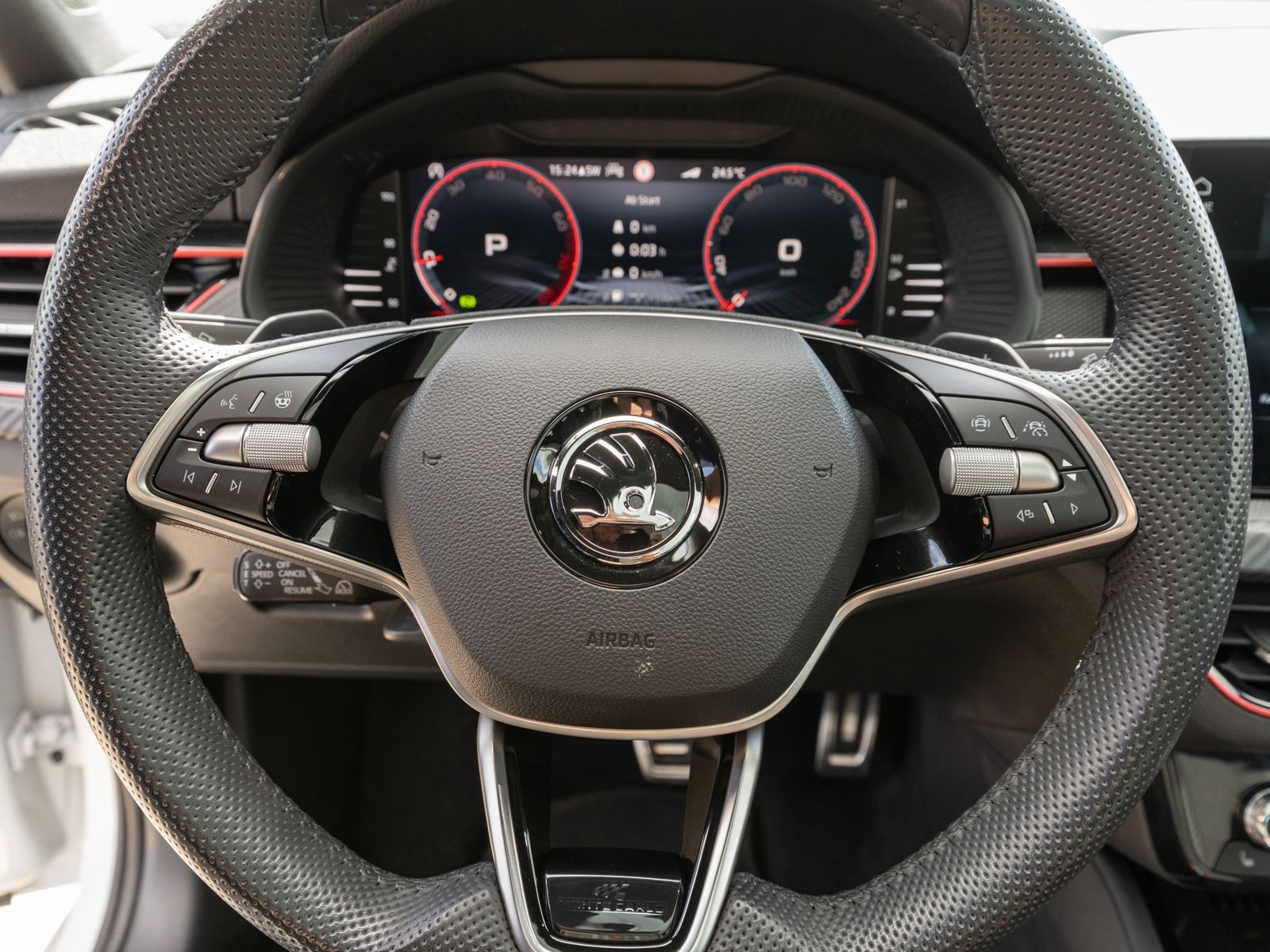 Fahrzeugabbildung SKODA Scala Monte Carlo 1.0 TSI DSG LED Navi RFK PANO