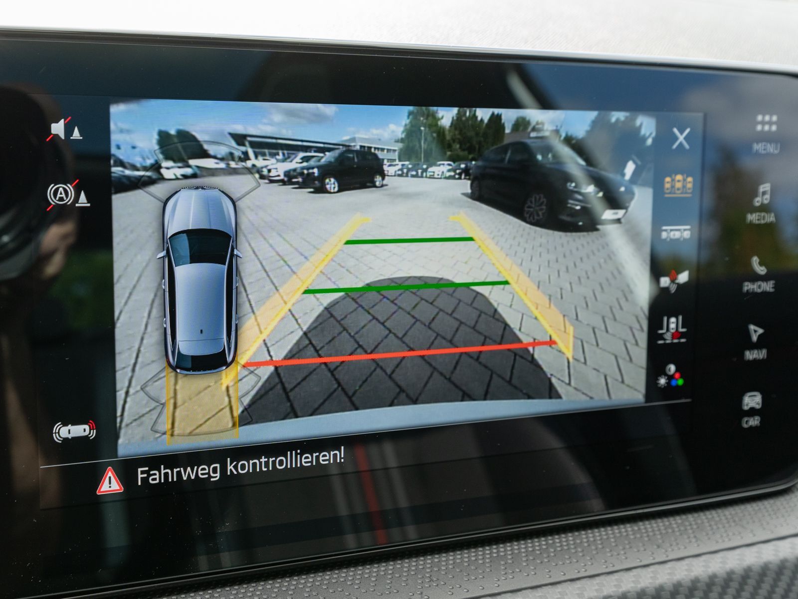 Fahrzeugabbildung SKODA Scala Monte Carlo 1.0 TSI DSG LED Navi RFK PANO
