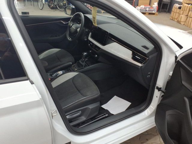 Fahrzeugabbildung SKODA Kamiq Selection 1.5TSI DSG LED Navi RFK SHZ PANO