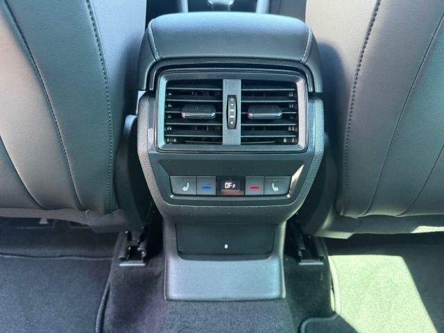 Fahrzeugabbildung SKODA Karoq Sportline 2,0TSI 190PS DSG 4x4 Navi AHK