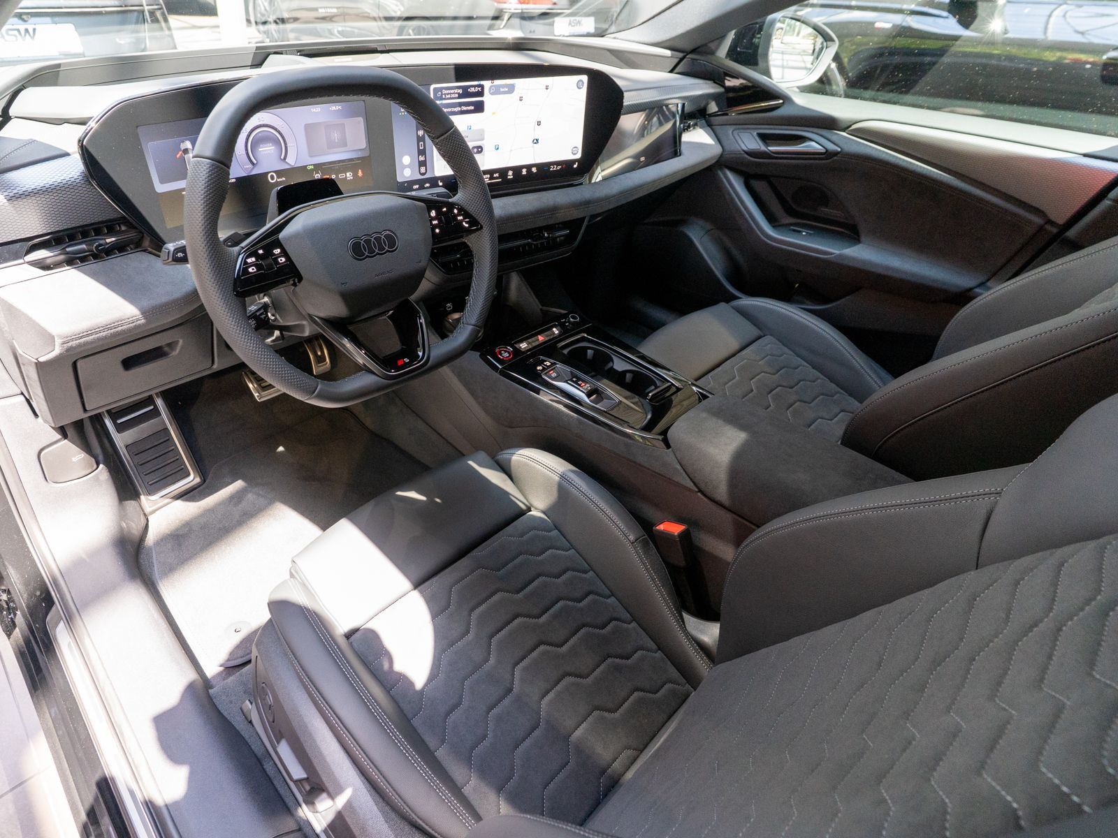 Fahrzeugabbildung Audi A6 Sportback e-tron performance S line HUD AHK