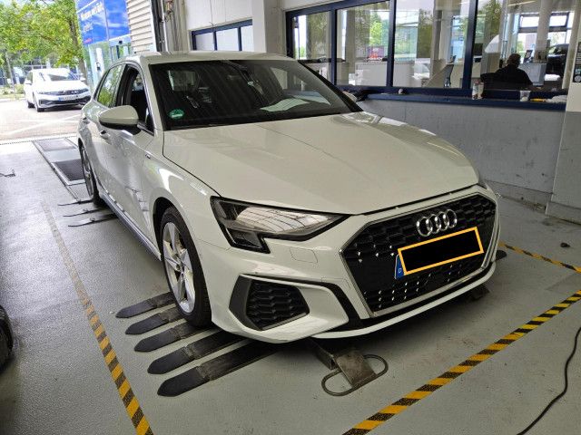 Fahrzeugabbildung Audi A3 Sportback S line 30TDI NAVI LED GRA SHZ VC