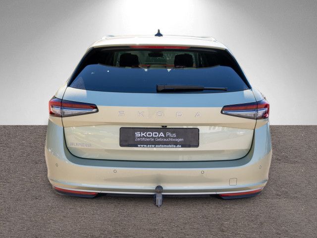 Fahrzeugabbildung SKODA Superb Combi L&K 2.0TDI DSG LED NAVI PANO VC AHK