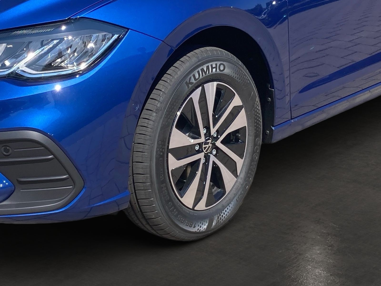 Fahrzeugabbildung Volkswagen Polo ENERGY 1.0 TSI DSG RÜCKFAHR-KAMERA
