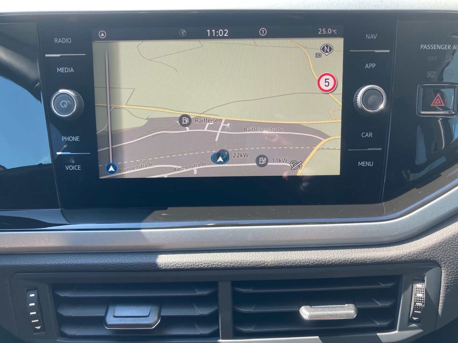 Fahrzeugabbildung Volkswagen Polo ENERGY 1.0 TSI DSG RÜCKFAHR-KAMERA