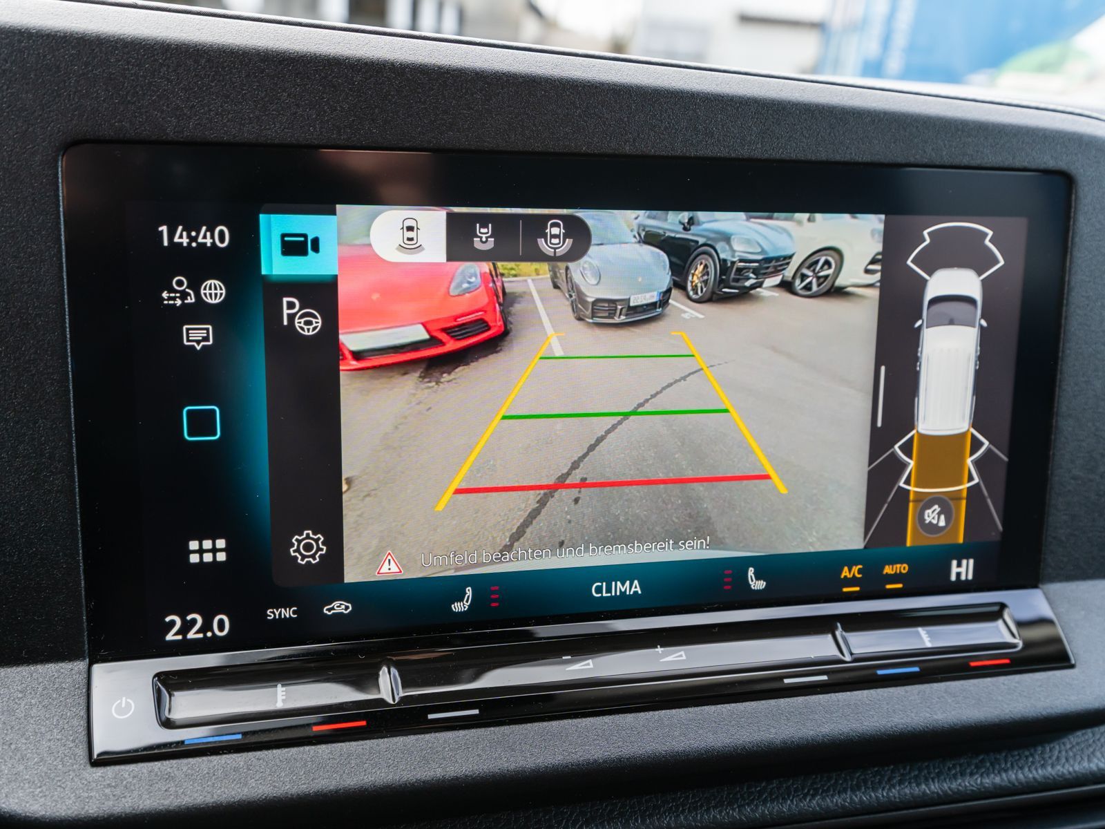 Fahrzeugabbildung Volkswagen Caddy 5 Kombi 2,0 TDI DSG LED NAVI AHK RFK ACC