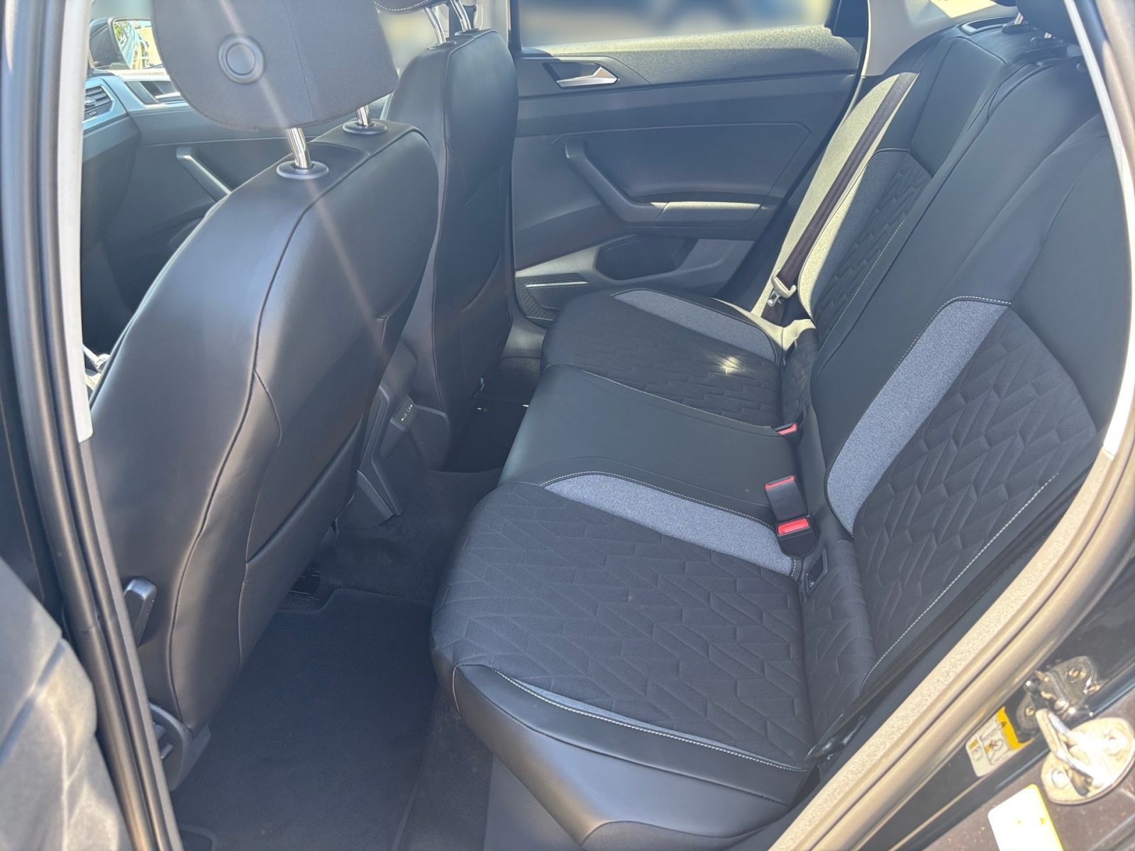 Fahrzeugabbildung Volkswagen Polo ENERGY 1.0 TSI DSG Rückfahr-K. Digit.-Cockp