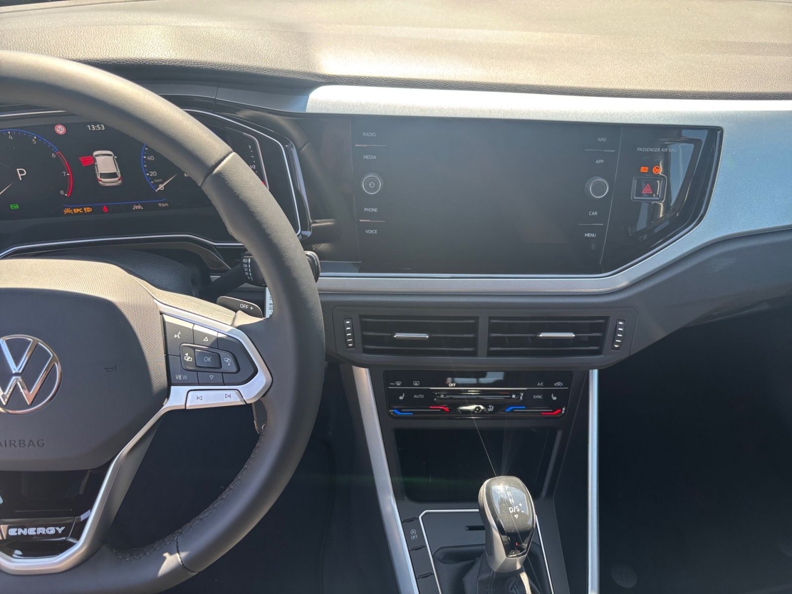 Fahrzeugabbildung Volkswagen Polo ENERGY 1.0 TSI DSG Rückfahr-K. Digit.-Cockp