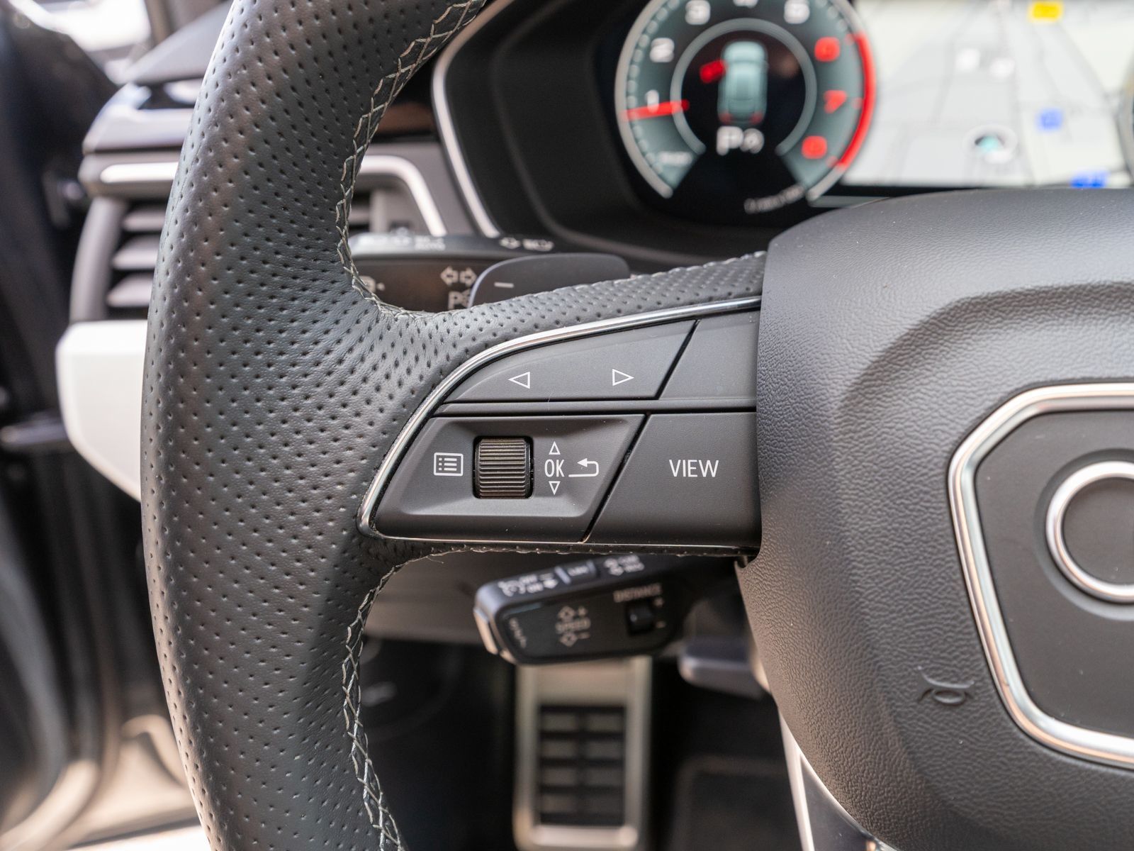 Fahrzeugabbildung Audi A4 Avant S line 35 TFSI S tronic LED Navi RFK VC