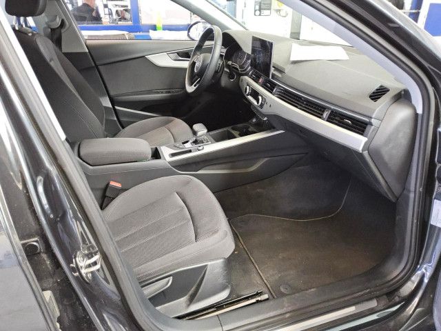 Fahrzeugabbildung Audi A4 Avant 40TDI Stronic NAVI LED PDC SHZ