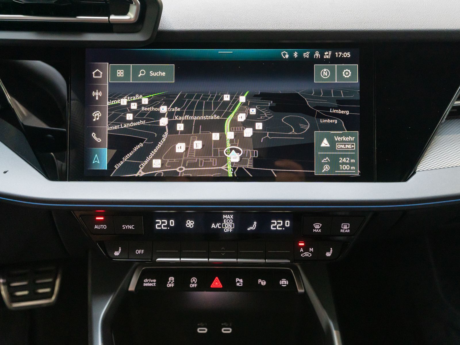 Fahrzeugabbildung Audi A3 Sportback Sline TFSI Stronic AHK SONOS MATRIX