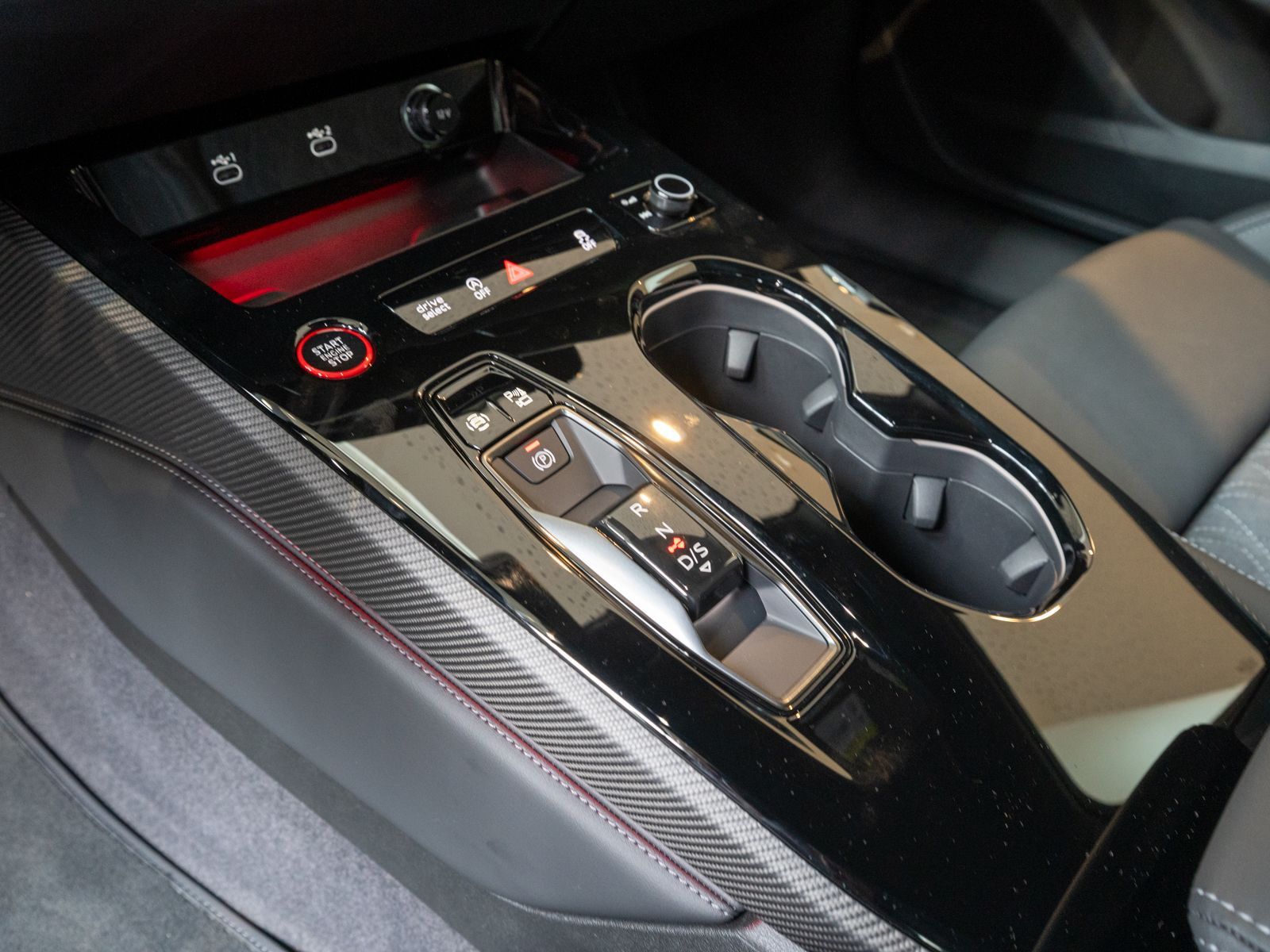 Fahrzeugabbildung Audi A5 Limousine TFSI quattro S line HUD B&O 360°AHK